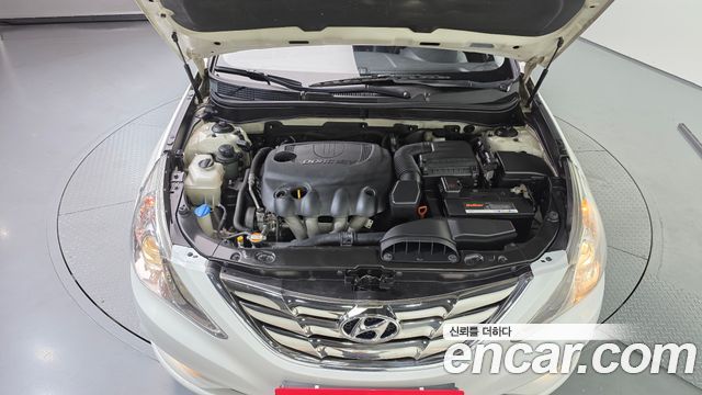 Hyundai Sonata 2011 — photo 6