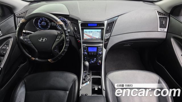 Hyundai Sonata 2011 — photo 7