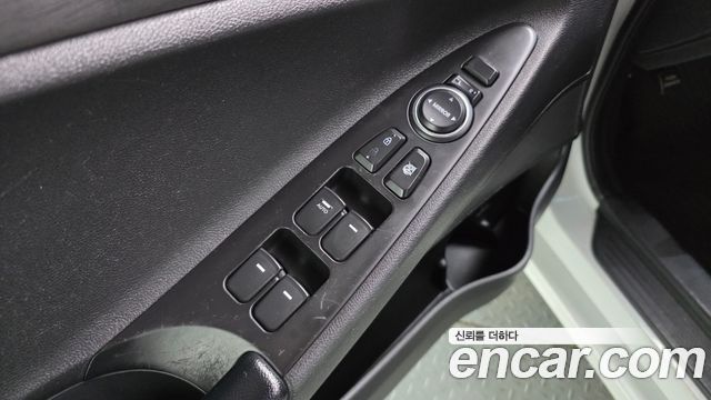 Hyundai Sonata 2011 — photo 16