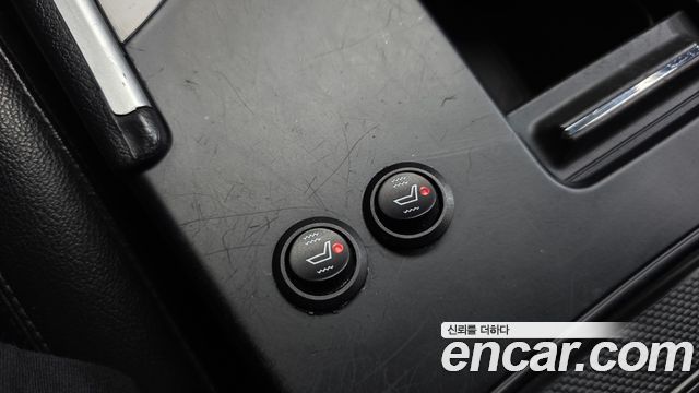 Hyundai Sonata 2011 — photo 19