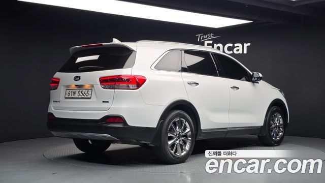 Kia Sorento 2016 — photo 2