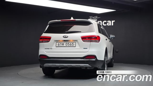 Kia Sorento 2016 — photo 4