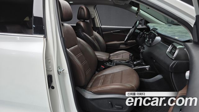 Kia Sorento 2016 — photo 11