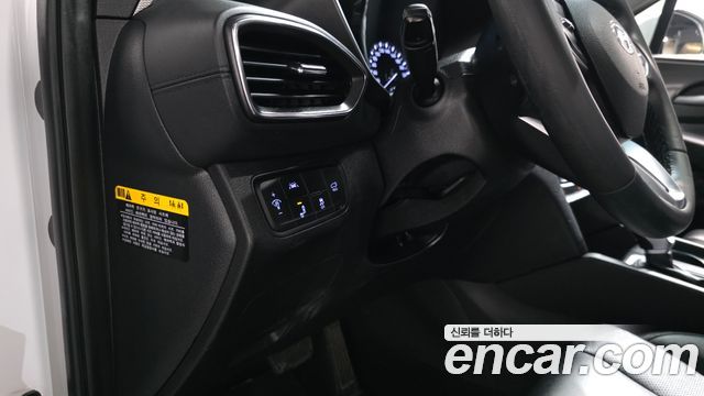 Hyundai Santafe 2020 — photo 39