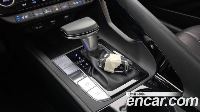 Hyundai AVANTE 2023 — photo 9