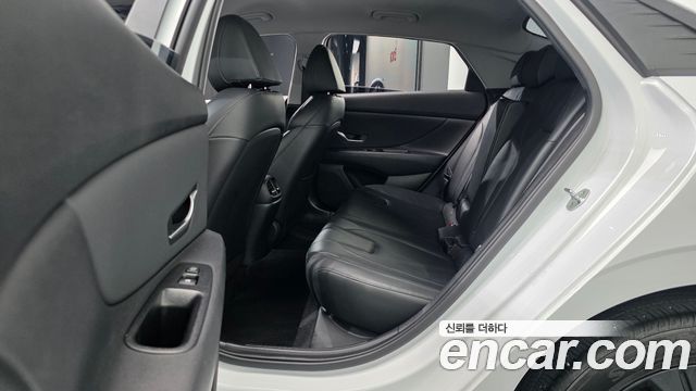 Hyundai AVANTE 2023 — photo 12
