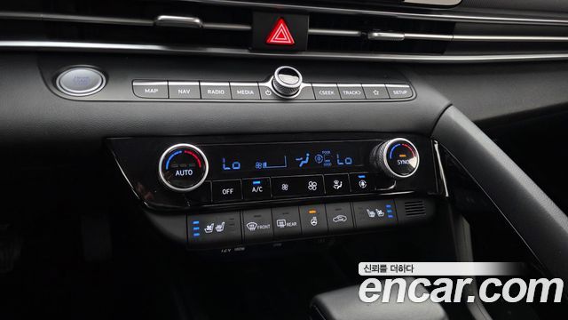 Hyundai AVANTE 2023 — photo 17