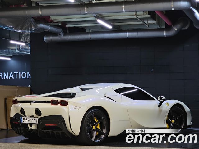 Ferrari SF90 2022 — photo 5