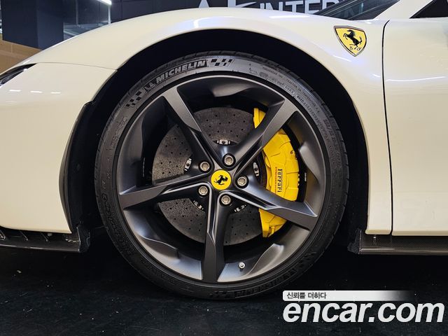 Ferrari SF90 2022 — photo 7