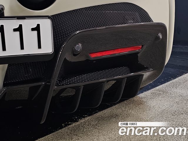 Ferrari SF90 2022 — photo 10