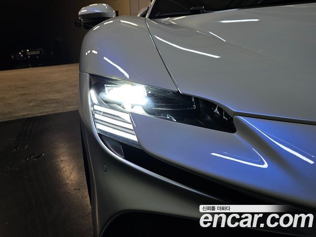 Ferrari SF90 2022 — photo 12