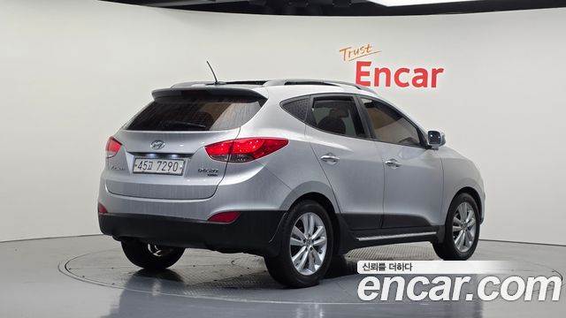 Hyundai Tucson 2010 — photo 2