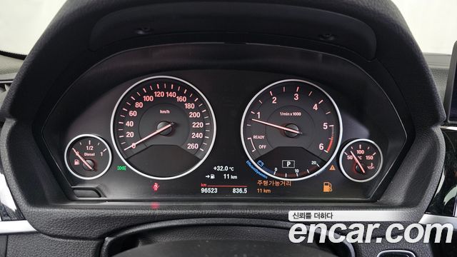 BMW 3-Series 2017 — photo 8