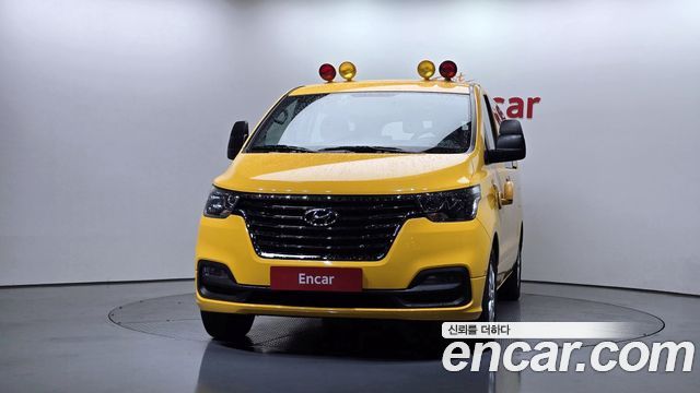 Hyundai Starex 2021 — photo 3