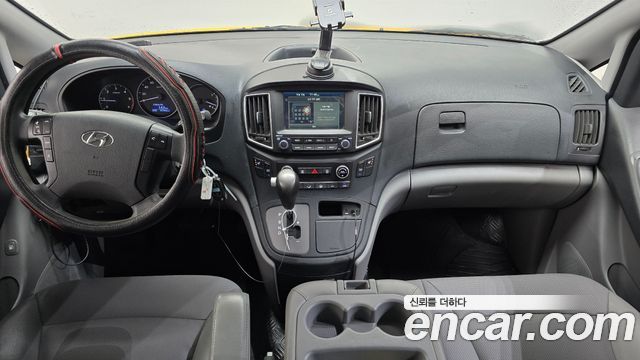 Hyundai Starex 2021 — photo 7