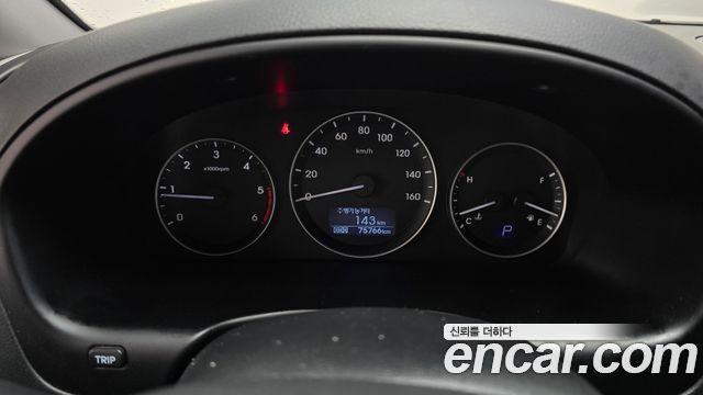 Hyundai Starex 2021 — photo 8