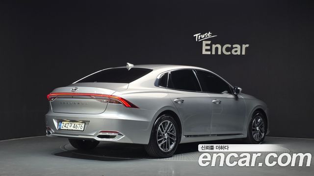 Hyundai Grandeur 2022 — photo 2