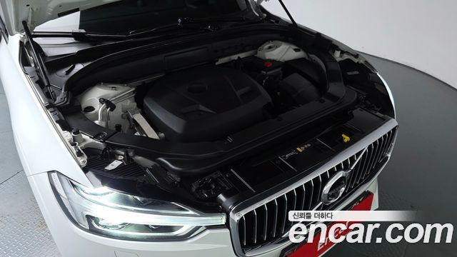 Volvo XC60 2020 — photo 6