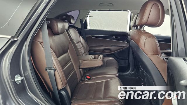 Kia Sorento 2016 — photo 18