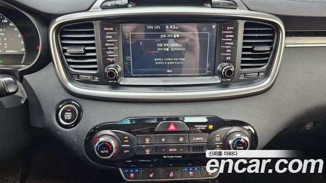 Kia Sorento 2016 — photo 20