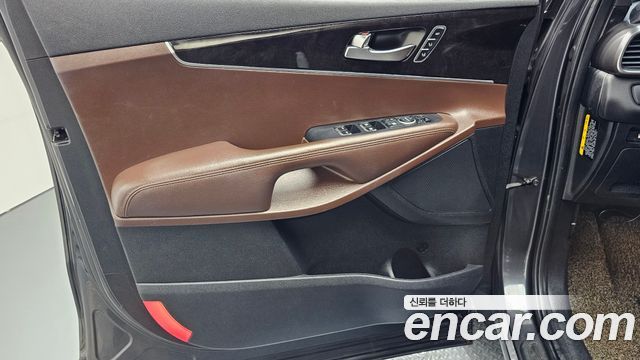 Kia Sorento 2016 — photo 14