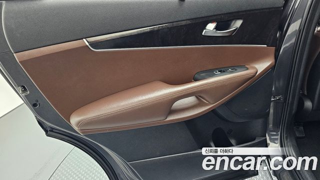 Kia Sorento 2016 — photo 15