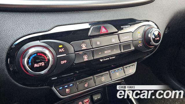 Kia Sorento 2016 — photo 31