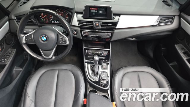 BMW 2-Series 2018 — photo 10