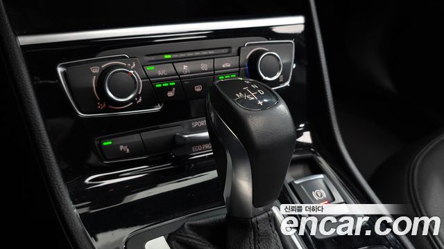 BMW 2-Series 2018 — photo 12
