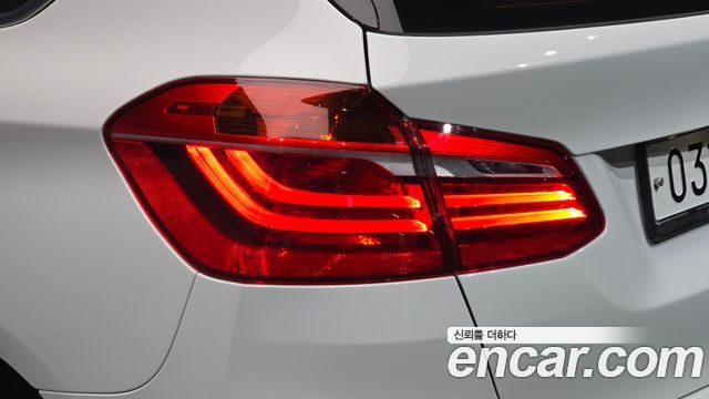 BMW 2-Series 2018 — photo 9