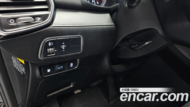 Hyundai Grandeur 2018 — photo 22