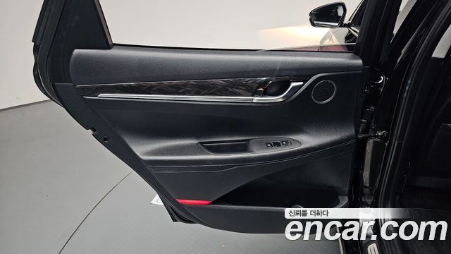 Hyundai Grandeur 2018 — photo 15