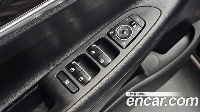 Hyundai Grandeur 2018 — photo 28