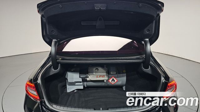 Hyundai Grandeur 2018 — photo 31