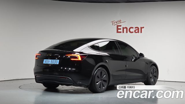 Tesla Model 3 2025 — photo 2