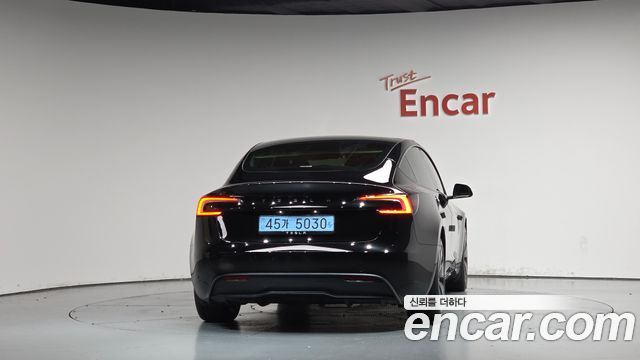 Tesla Model 3 2025 — photo 4