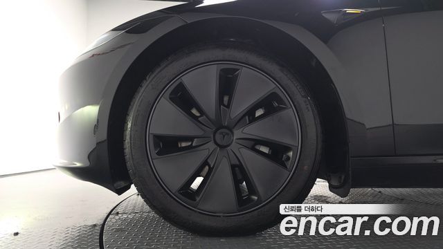 Tesla Model 3 2025 — photo 5