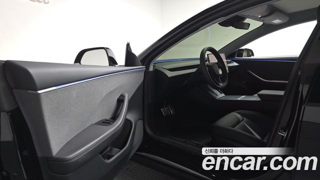 Tesla Model 3 2025 — photo 13