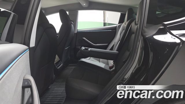 Tesla Model 3 2025 — photo 18