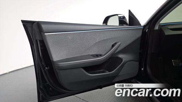 Tesla Model 3 2025 — photo 14
