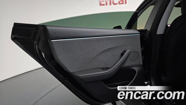Tesla Model 3 2025 — photo 15