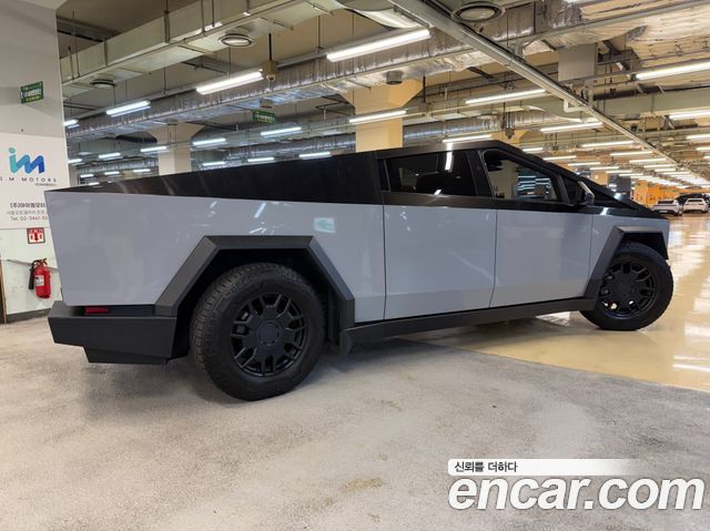 Tesla Cybertruck 2024 — photo 4