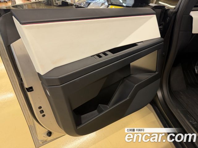 Tesla Cybertruck 2024 — photo 14