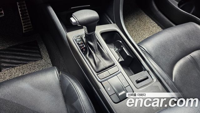 Kia K5 2017 — photo 12