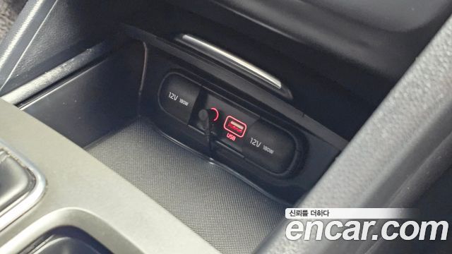 Kia K5 2017 — photo 28