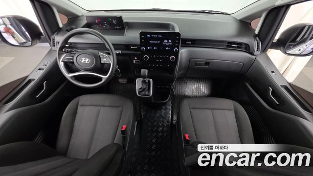 Hyundai Staria 2022 — photo 10