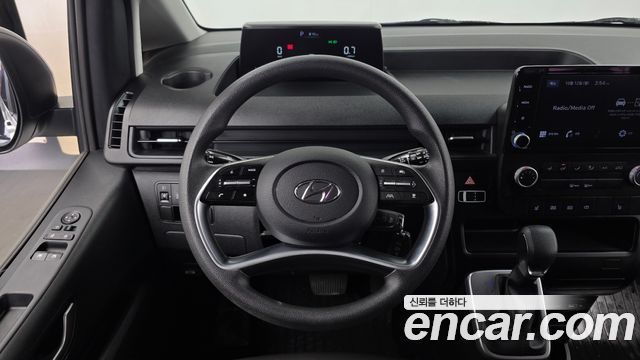 Hyundai Staria 2022 — photo 19