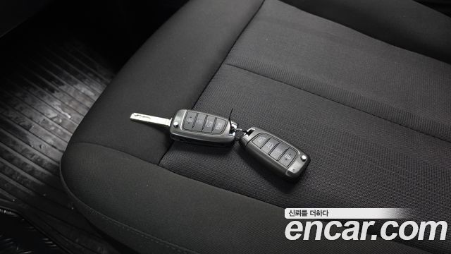 Hyundai Staria 2022 — photo 25