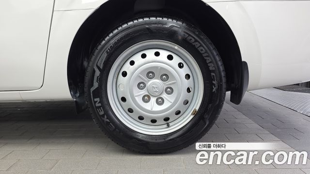 Hyundai Staria 2022 — photo 7