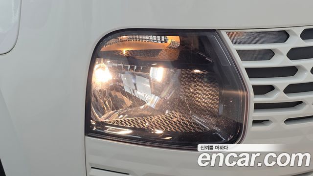 Hyundai Staria 2022 — photo 8